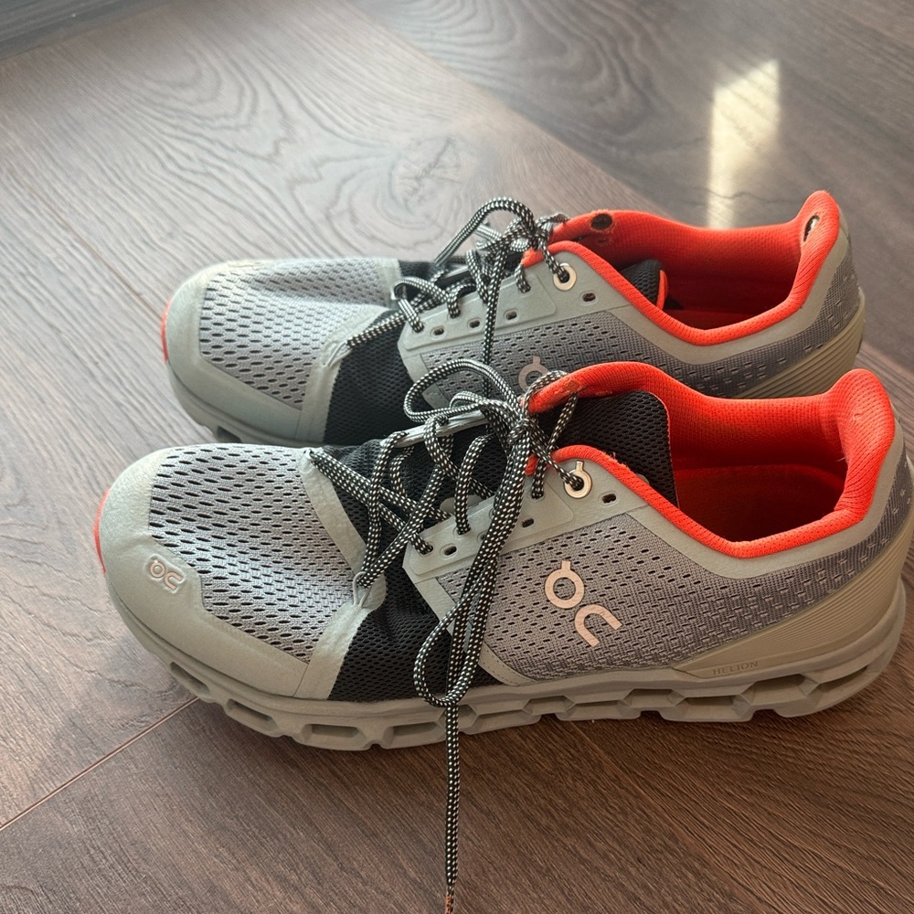 On Running Gray and Orange Men’s Cloud Athletic Shoes